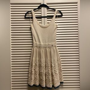 STUNNING!!! Vintage 90’s CHANEL knit/crochet-like creme mini dress size 34